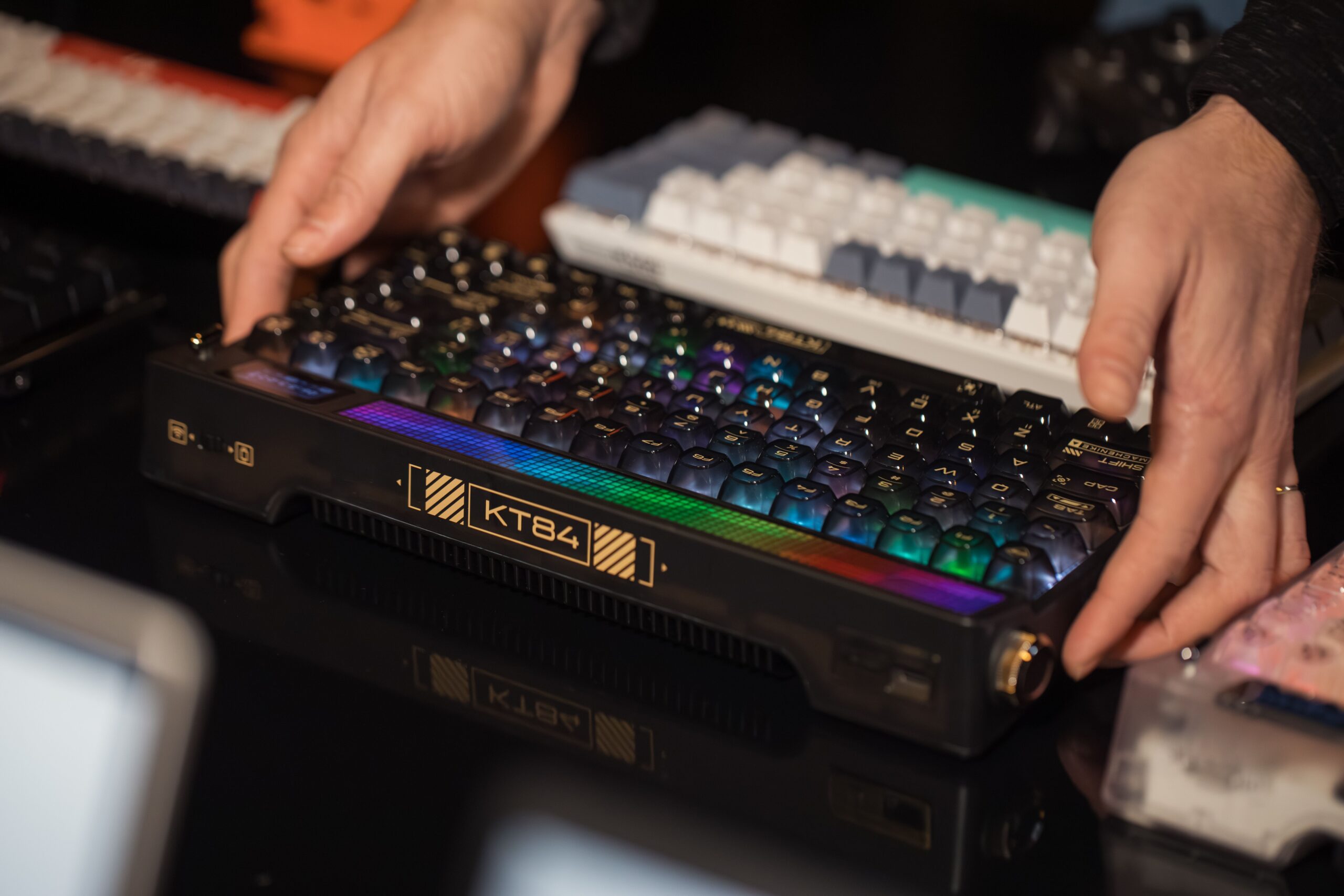 Teclado compacto ou full size: qual vale mais a pena?